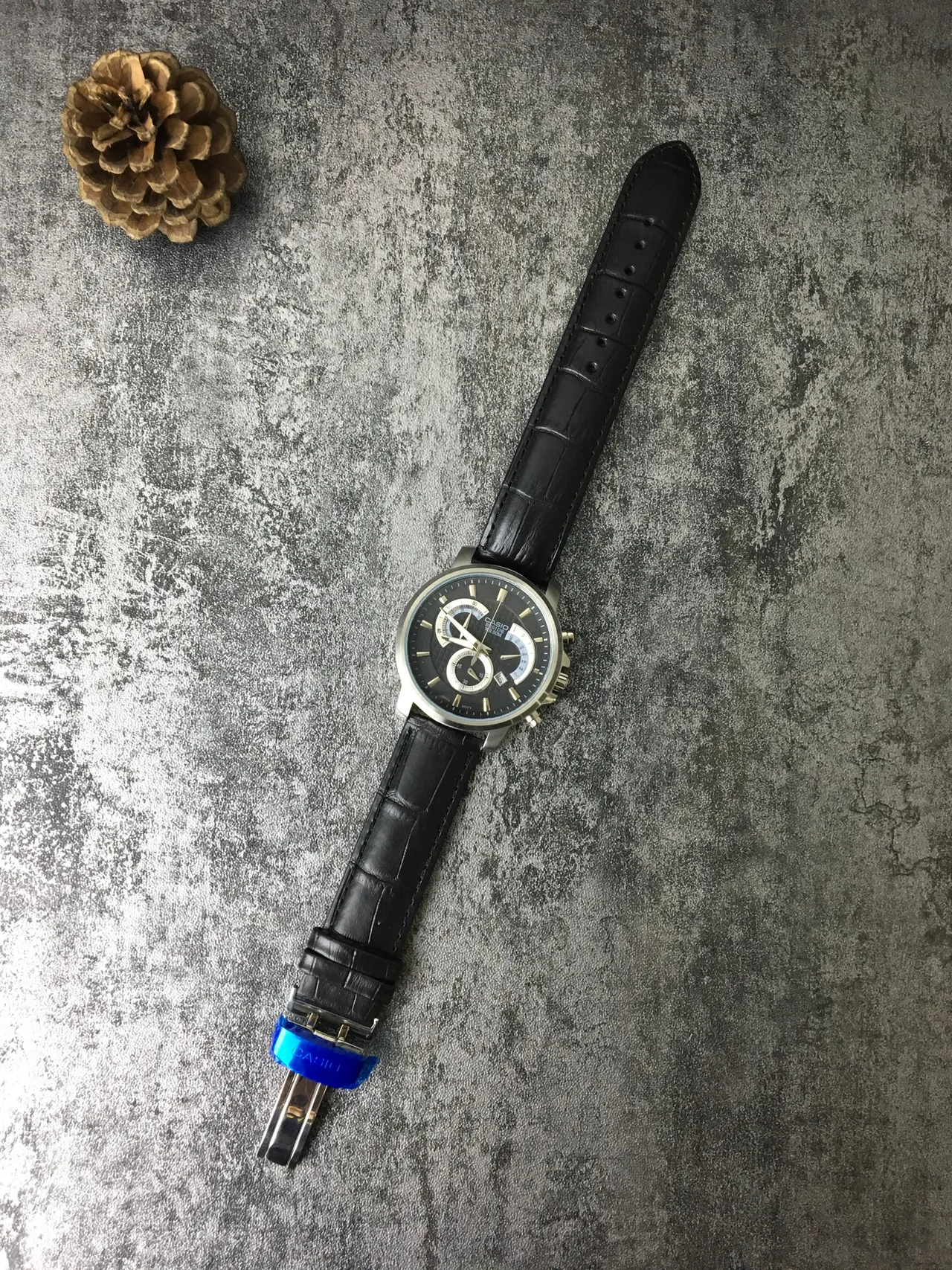 Casio Beside Chronograph القرص الأسود لمسات ذهبية اللون كوارتز ساعة 6
