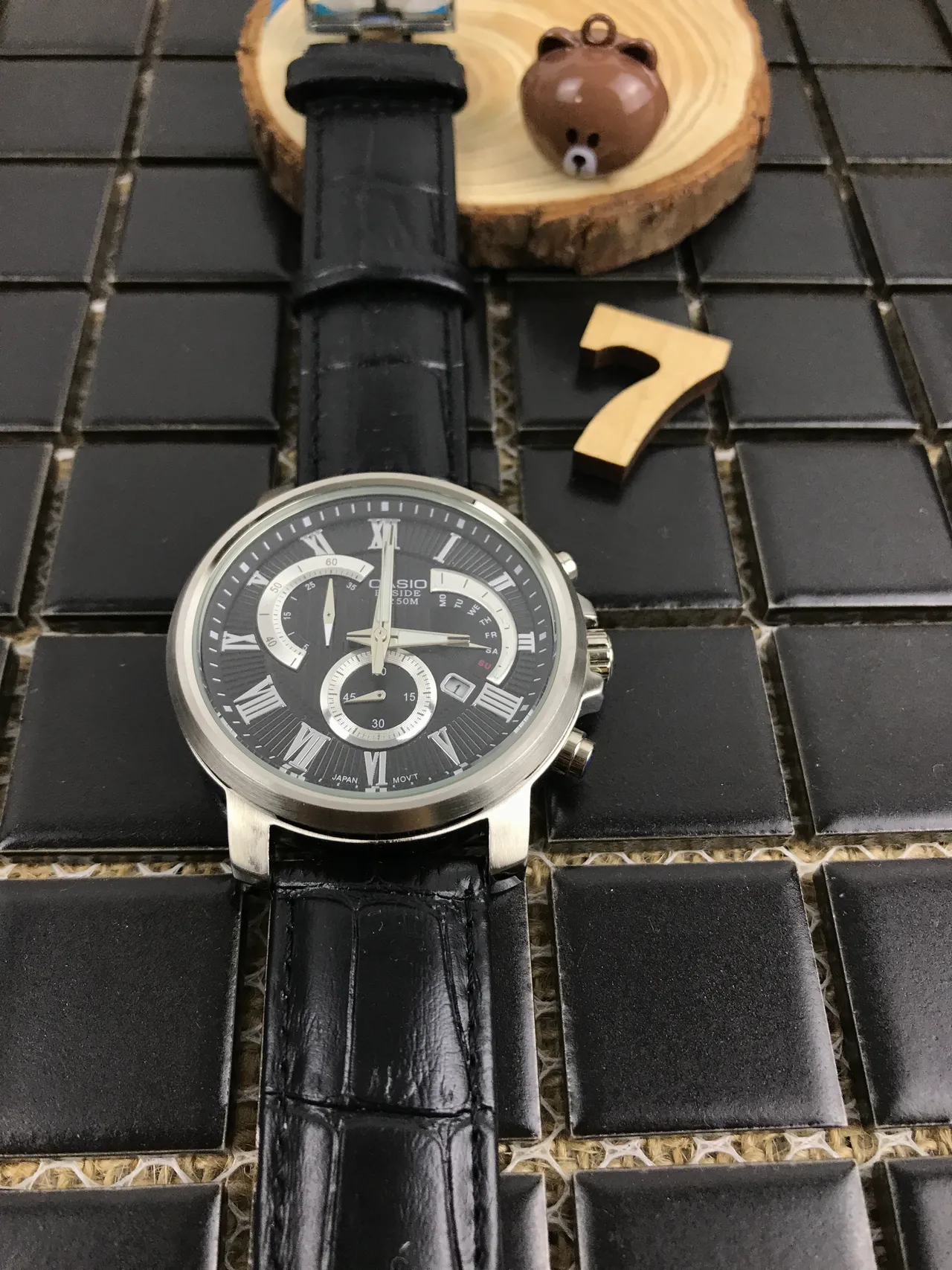 Casio Beside Chronograph القرص الأسود لمسات ذهبية اللون كوارتز ساعة 9