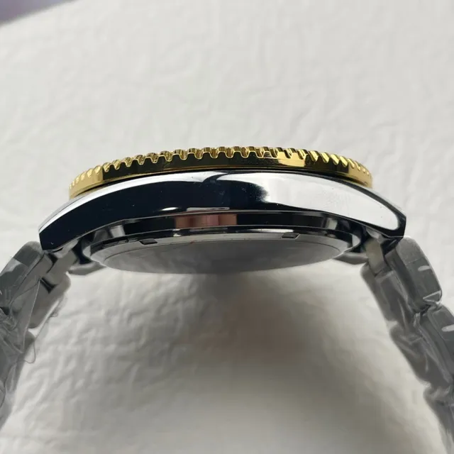 Casio Style Plongée Bicolore Or et Noir Montre Sport 3