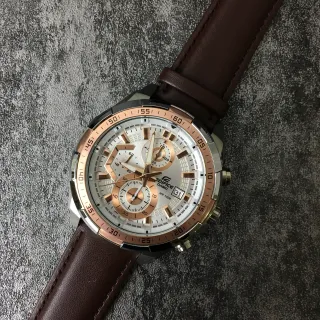 Casio Edifice Marrón Dorado Dos Tonos Rosa y Acero Inoxidable Blanco Multi-Subdial Cronógrafo Reloj
