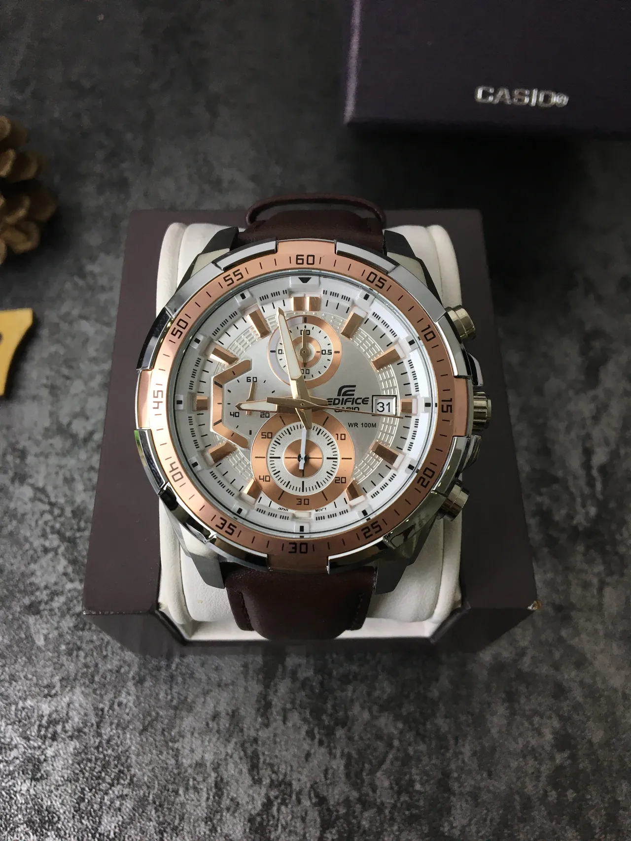 Casio Edifice Relógio Multi-Subdial Cronógrafo Aço Inoxidável Branco Marrom Dourado Dois Tons Rosa e Aço Inoxidável 2