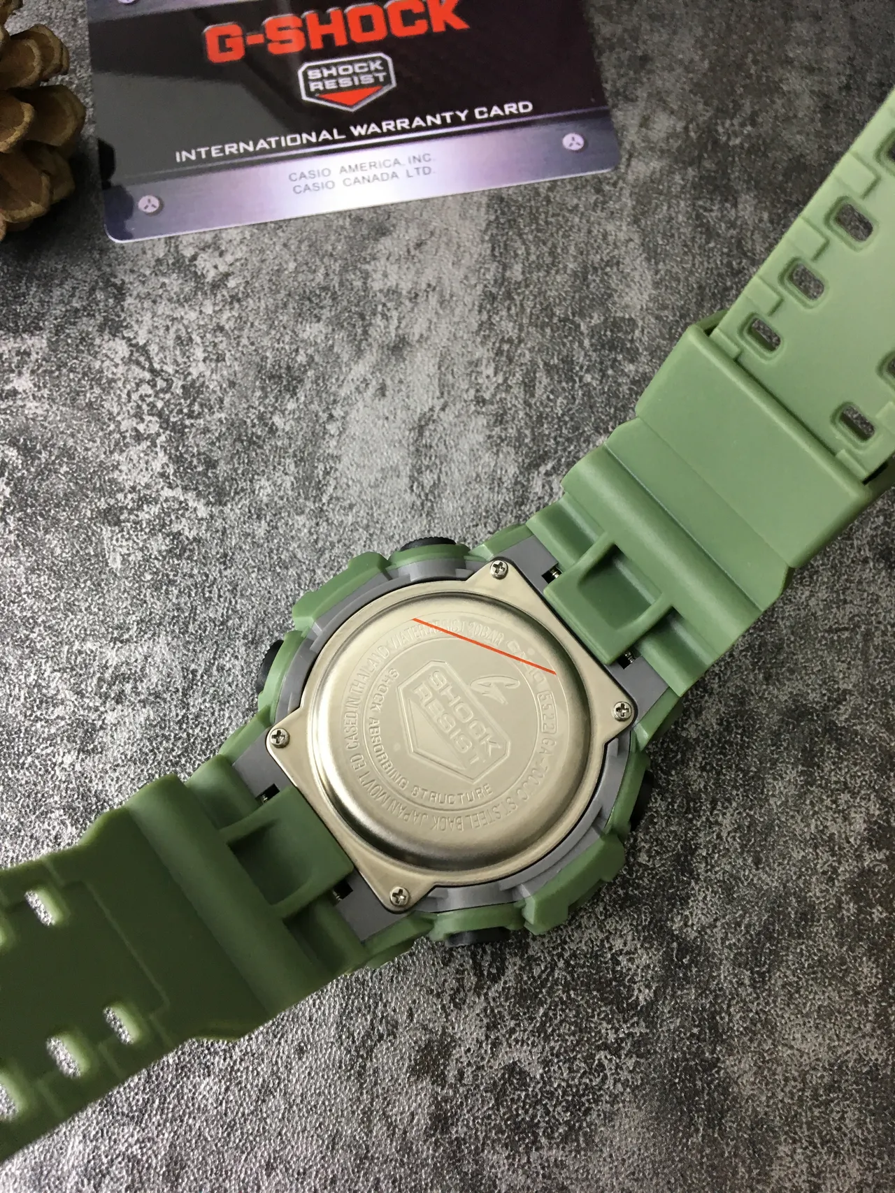 Casio G-Shock GA-100 Vert Olive Montre Sportive 3