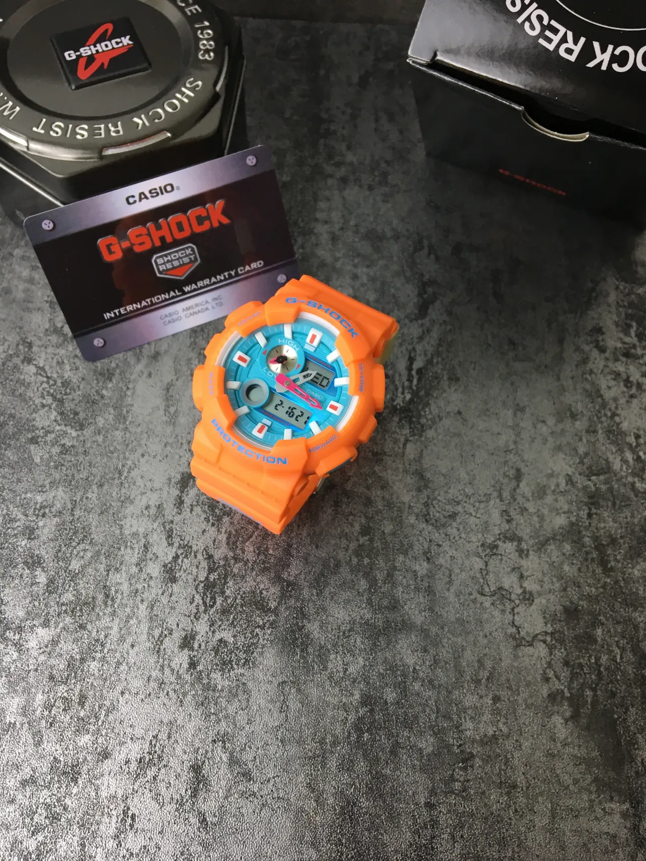 Casio G-Shock GA-110 Orange et Turquoise Montre Sportive 2