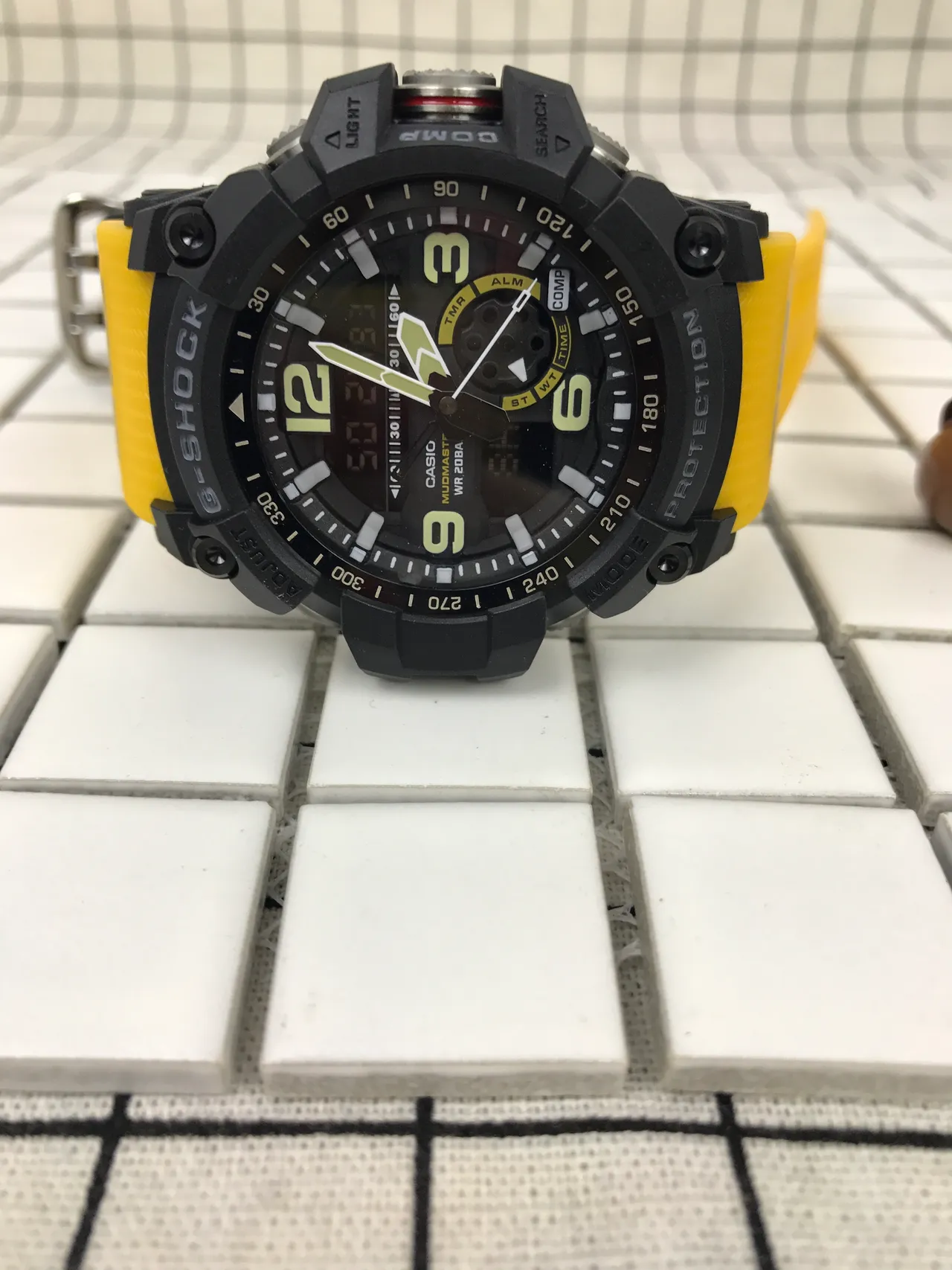 Casio G-Shock Mudmaster Black and Yellow Sports Watch 2