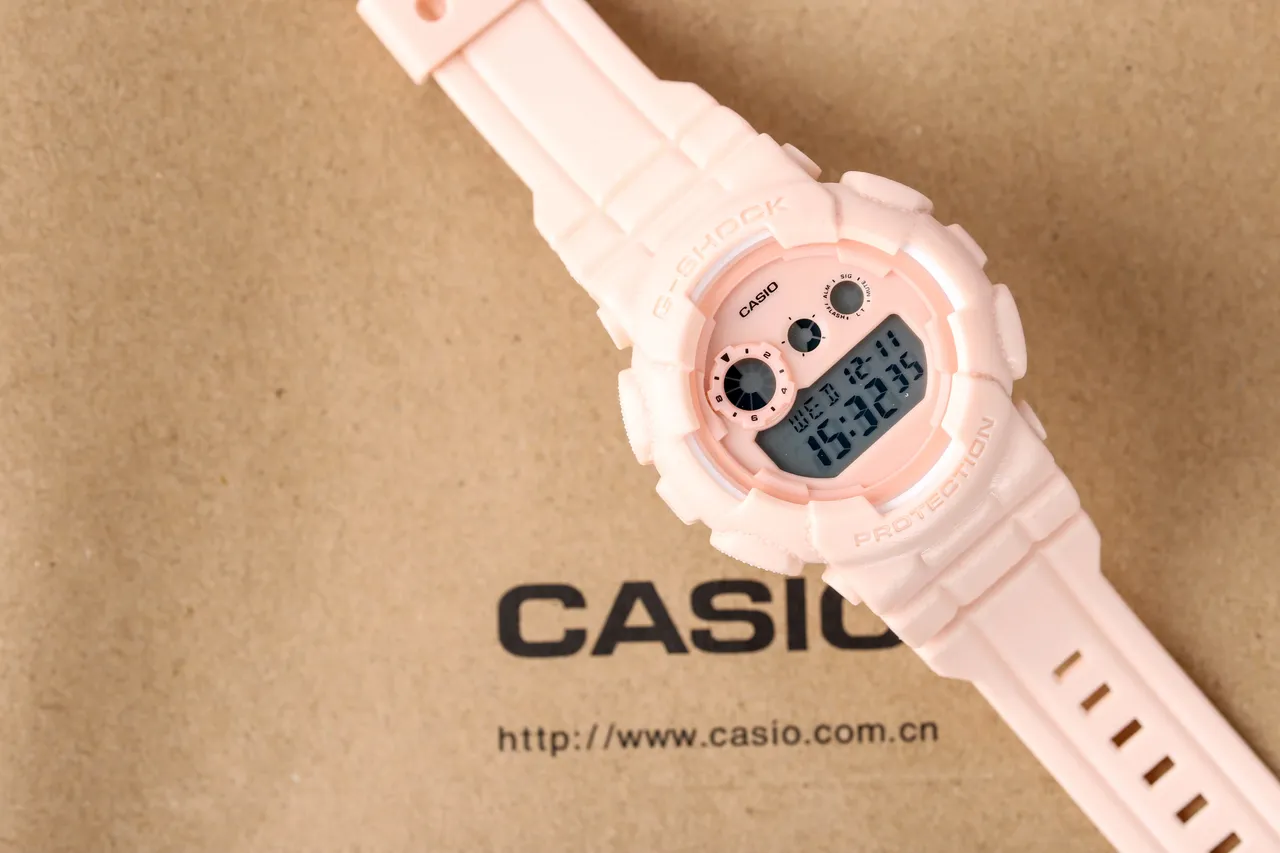 Casio G-SHOCK Pink White Rugged Resin Construction Digital LCD Display Quartz Watch 5