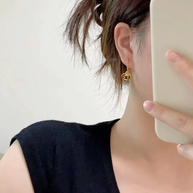 Celine Triomphe Gold Black Heart-Shaped Earrings 8