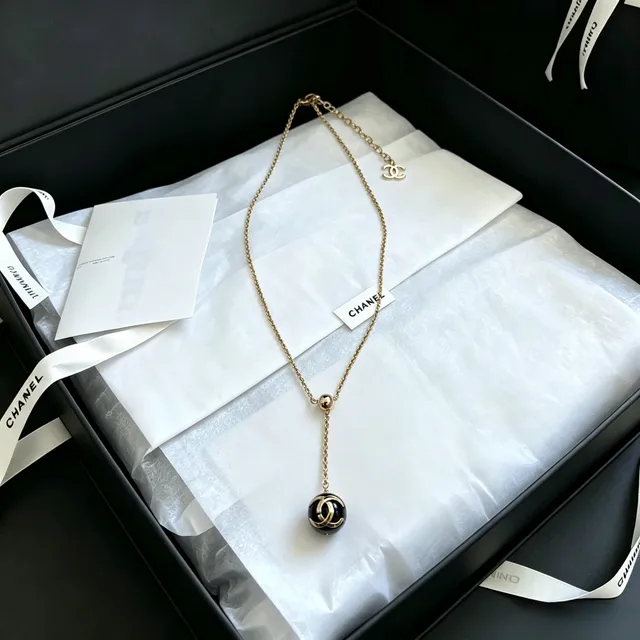 Chanel Black Gold Lariat-Style Chain Necklace 3