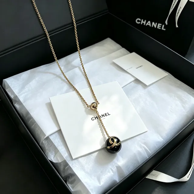 Chanel Black Gold Lariat-Style Chain Necklace 5