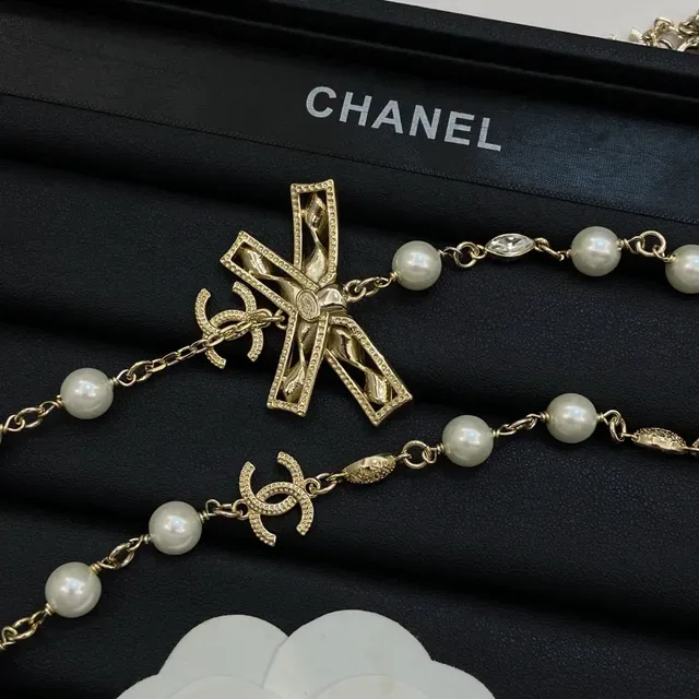Chanel Bow Pearl Rosary Chain Necklace 2