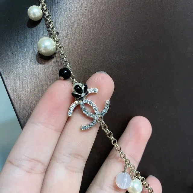 Chanel Camellia Charm Necklace Doré Perle et perles de résine collier 5