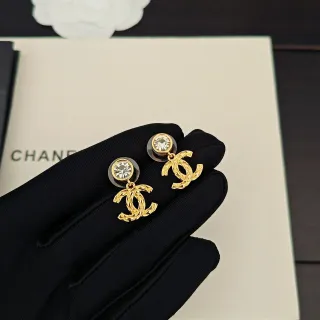 Chanel CC Drop 金黑水晶镶嵌耳环