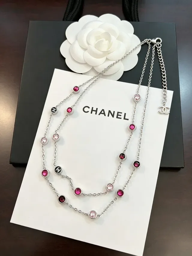 Chanel CC Logo e colar gemas rosadas dupla corrente 4