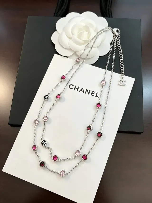 Chanel CC Logo e colar gemas rosadas dupla corrente 5