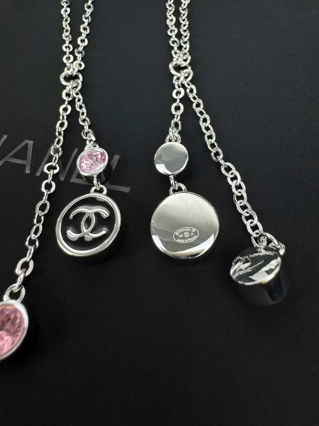 Chanel CC Logo Layered Necklace Silver Green Chain Interlocking Necklace 4