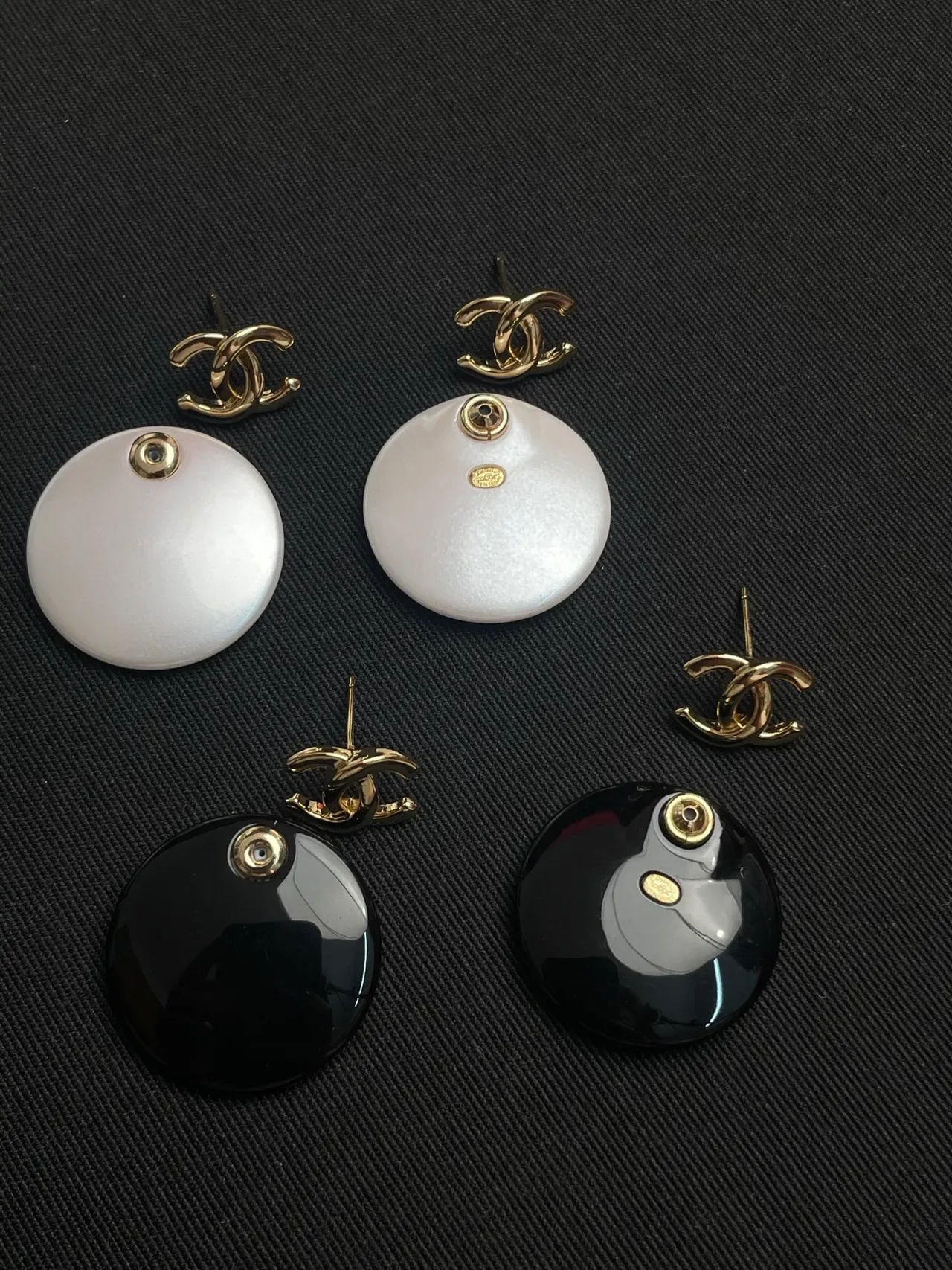 Chanel CC Logo Stud White Gold Round Earrings 4