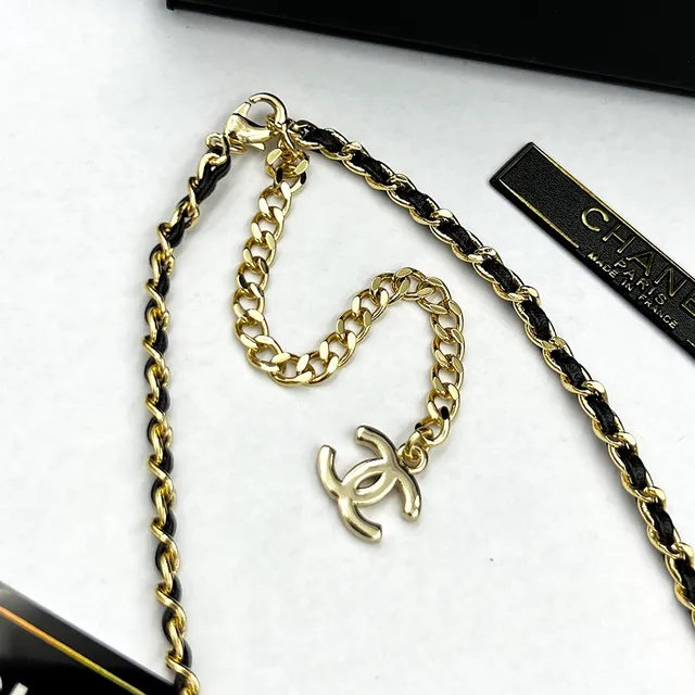 Chanel Comb Necklace Enamel Pendant Gold-Black Chain Women's Necklace 2