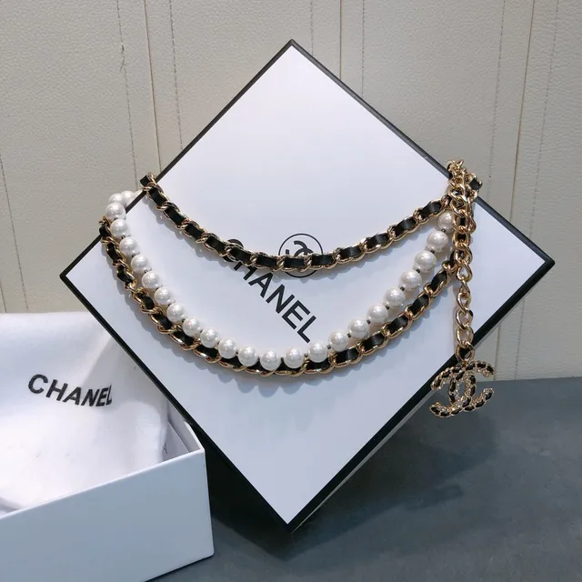 Chanel Gold Black Chain Leather Trim Fashion Belt Bag 3
