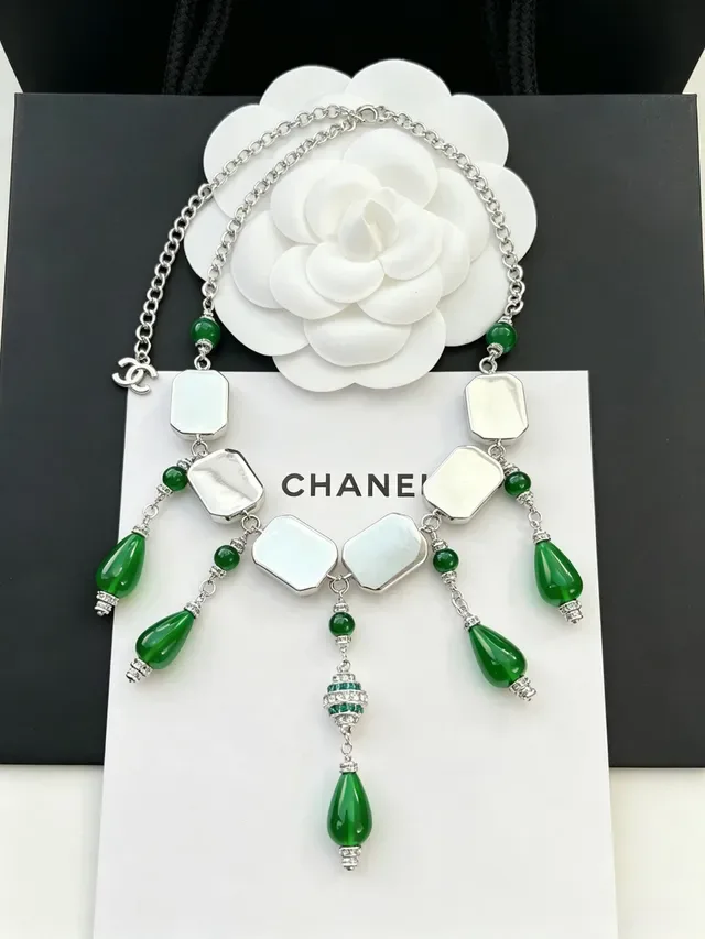 Chanel Green Bead and Crystal Pendant Necklace 2