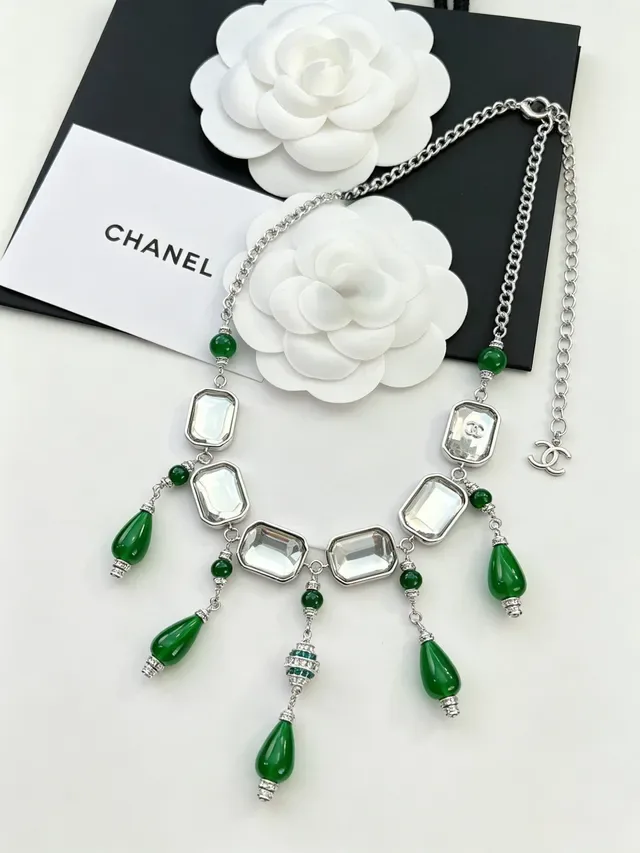 Chanel Green Bead and Crystal Pendant Necklace 3