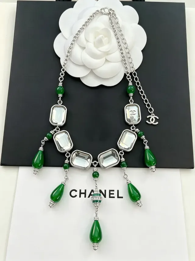 Chanel Green Bead and Crystal Pendant Necklace 4