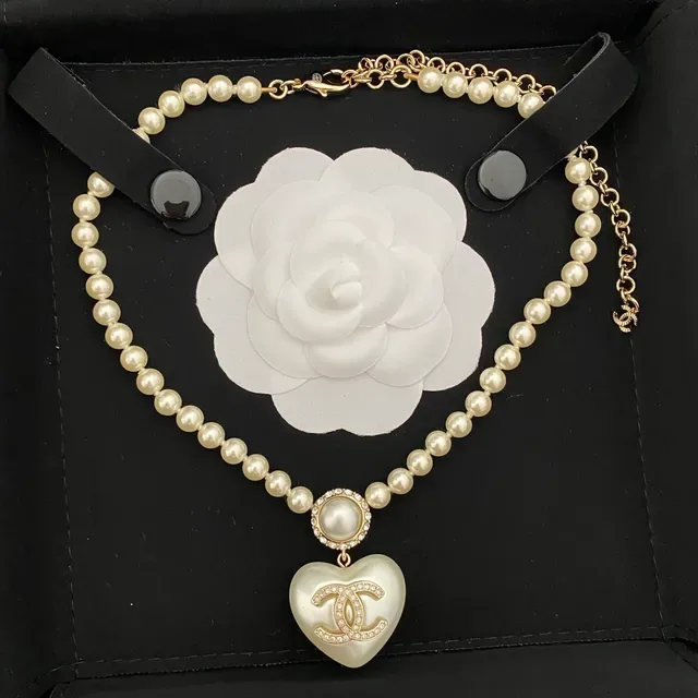 Collier Chanel Perles Double-Strand Pendentif Cœur 9
