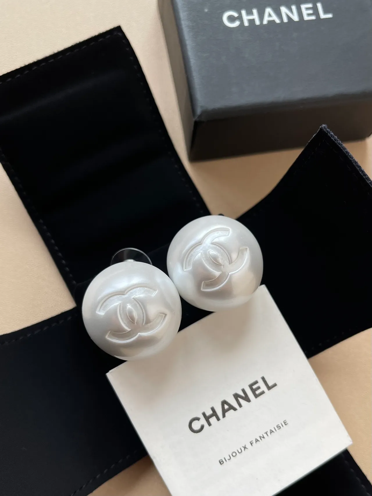 Chanel Pearl-Effect CC Logo Stud Earrings 4