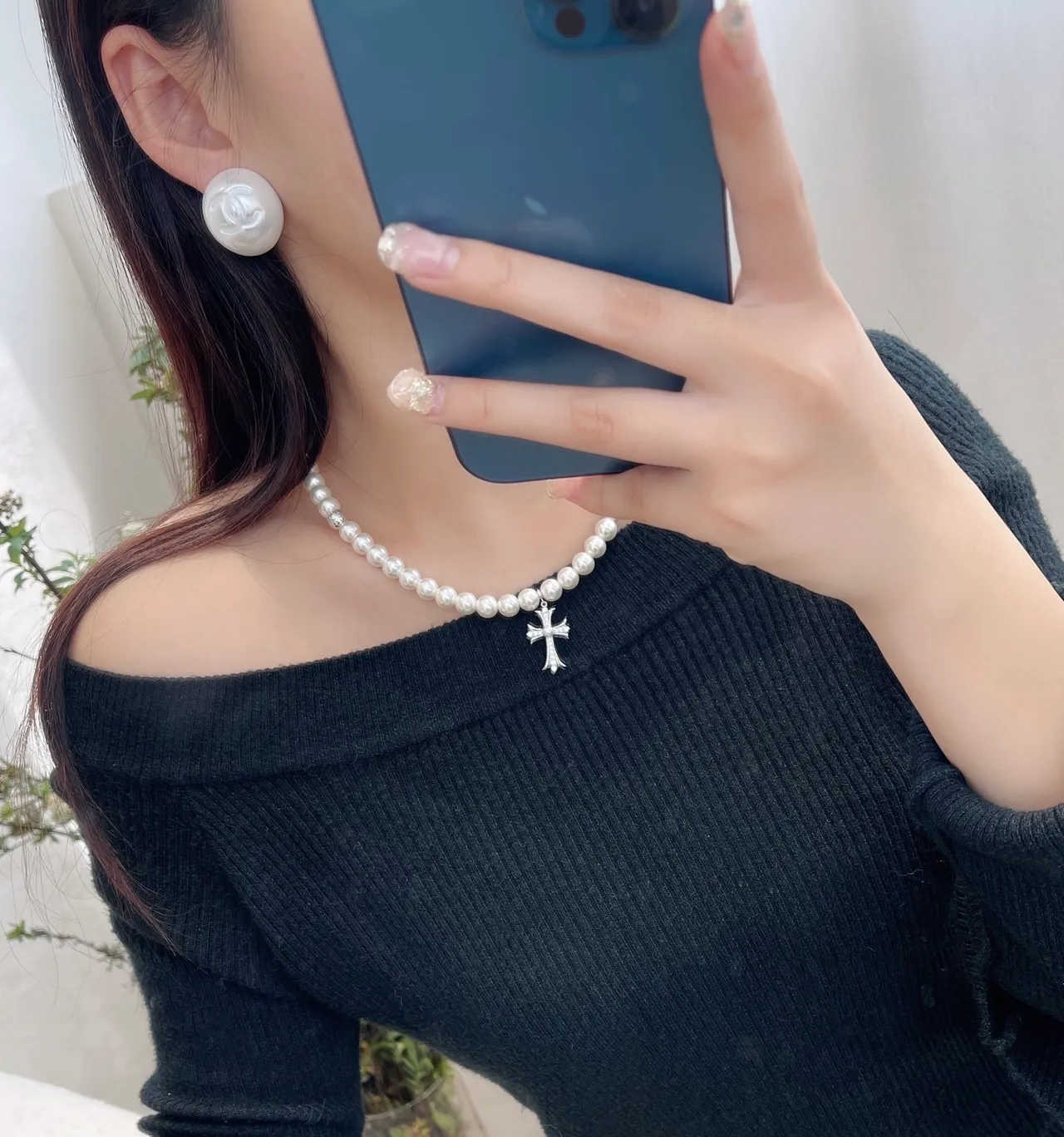Chanel Pearl-Effect CC Logo Stud Earrings 7