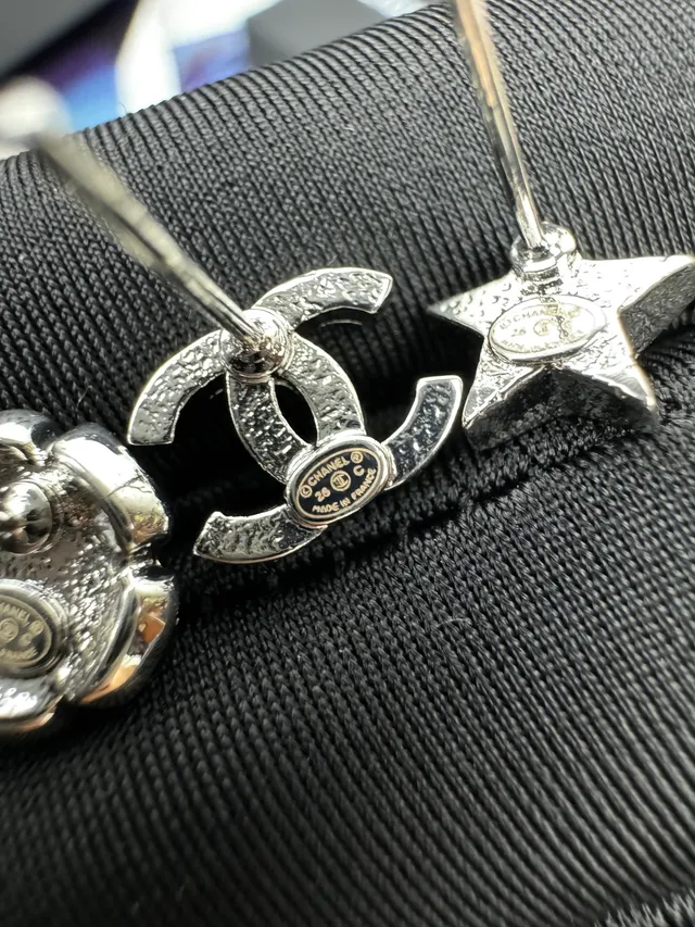 Chanel Silver Black Pavé Crystal Interlocking CC Logo Earrings 4