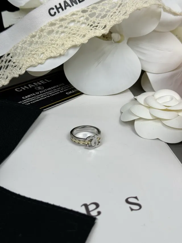 Chanel Silver Gold Interlocking CC Logo Two-Tone Metal Ring 5