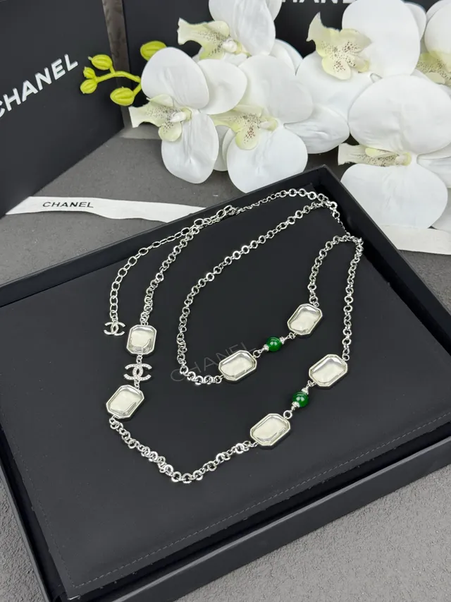 Chanel Silver Green Link Chain Rectangular Clear Stones Necklace 3