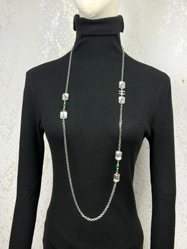 Chanel Silver Green Link Chain Rectangular Clear Stones Necklace 7