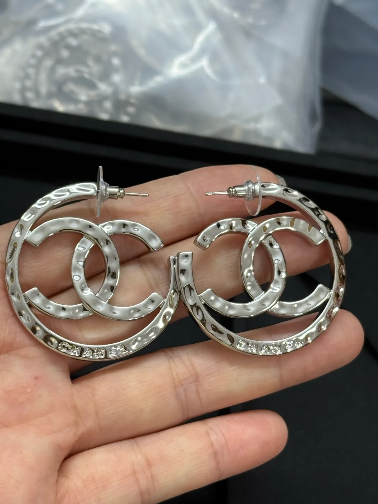 Chanel Silver Hammered Texture Interlocking CC Logo Earrings 4
