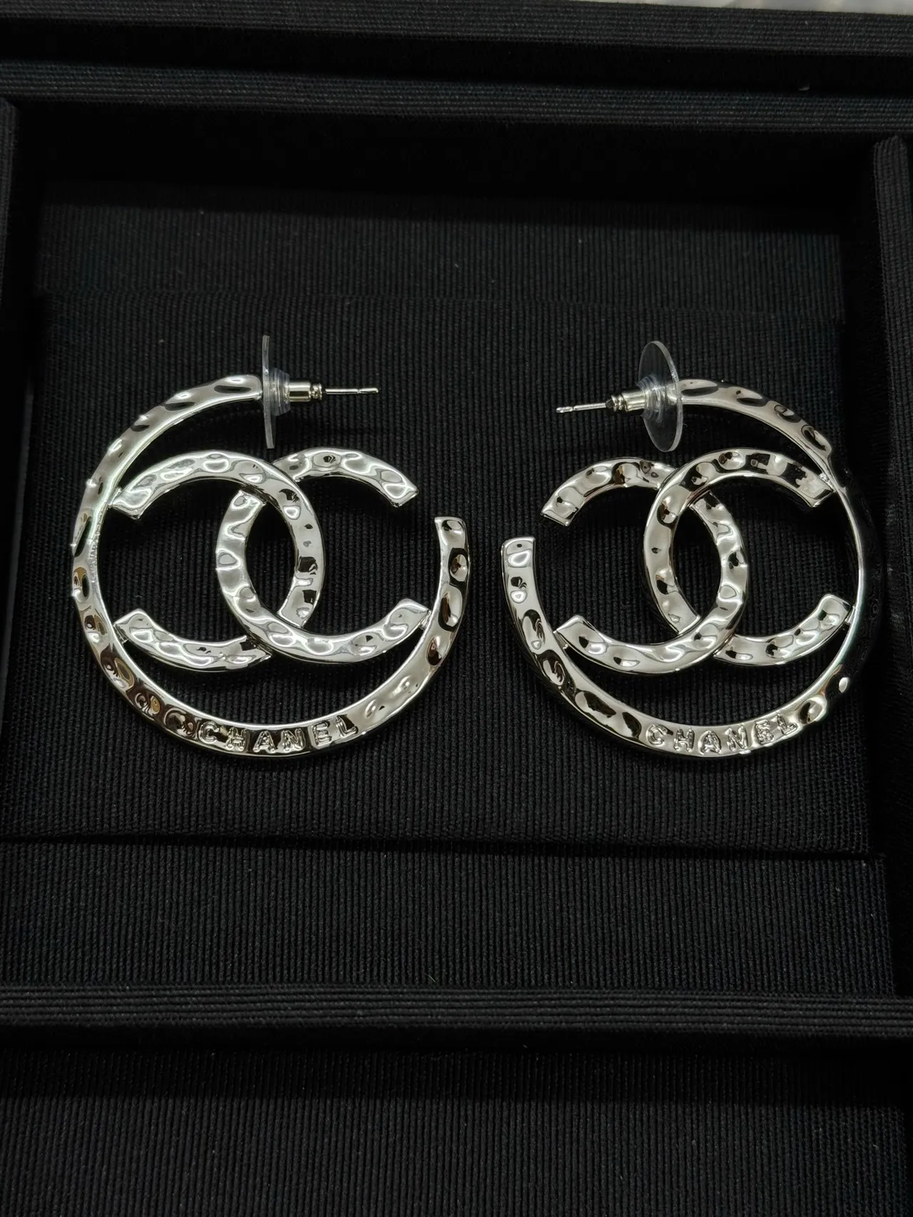 Chanel Silver Hammered Texture Interlocking CC Logo Earrings 6