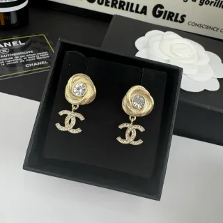 Chanel Spiral CC Crystal 金色滴坠耳环