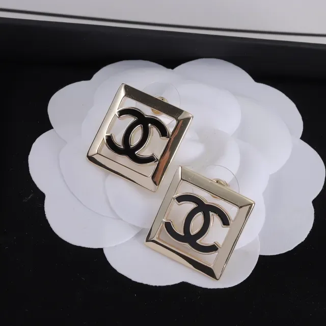 Chanel Square Frame CC Logo Earrings 3