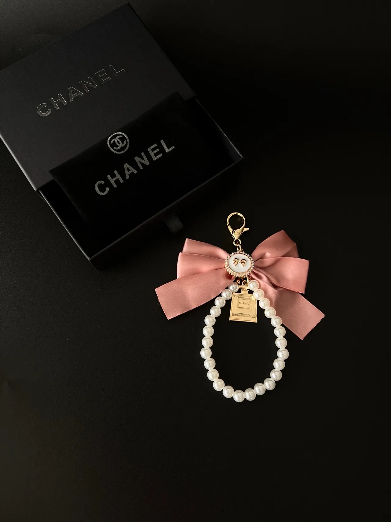 Chanel White Gold Pearl-Loop Satin Bow Bracelet 8