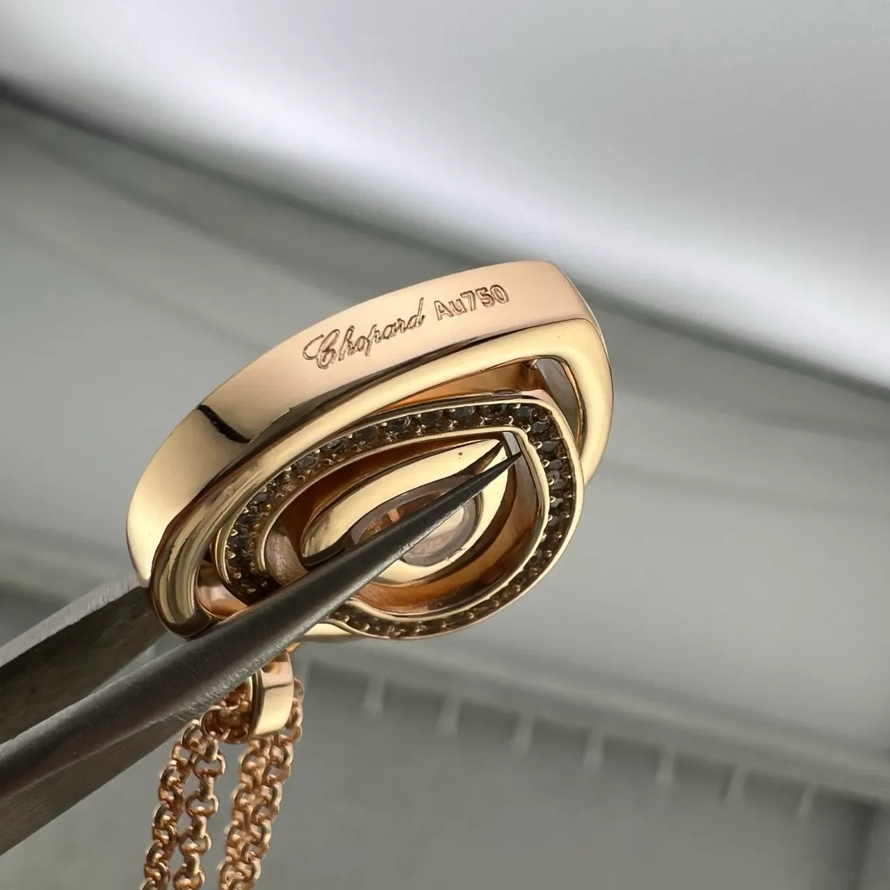 Chopard हैप्पी हार्ट्स রুপা সোনা কেন্দ্রিক হার্ট পেন্ডেন্ট পাভে-সেট ডায়মন্ড নেকলেস 2