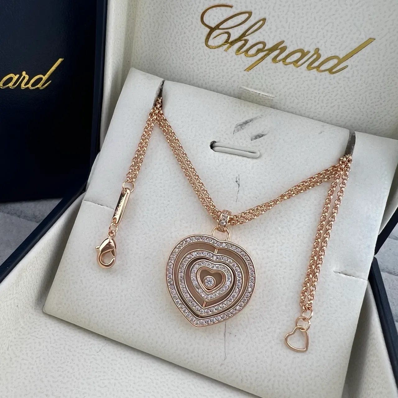 Chopard हैप्पी हार्ट्स রুপা সোনা কেন্দ্রিক হার্ট পেন্ডেন্ট পাভে-সেট ডায়মন্ড নেকলেস 3