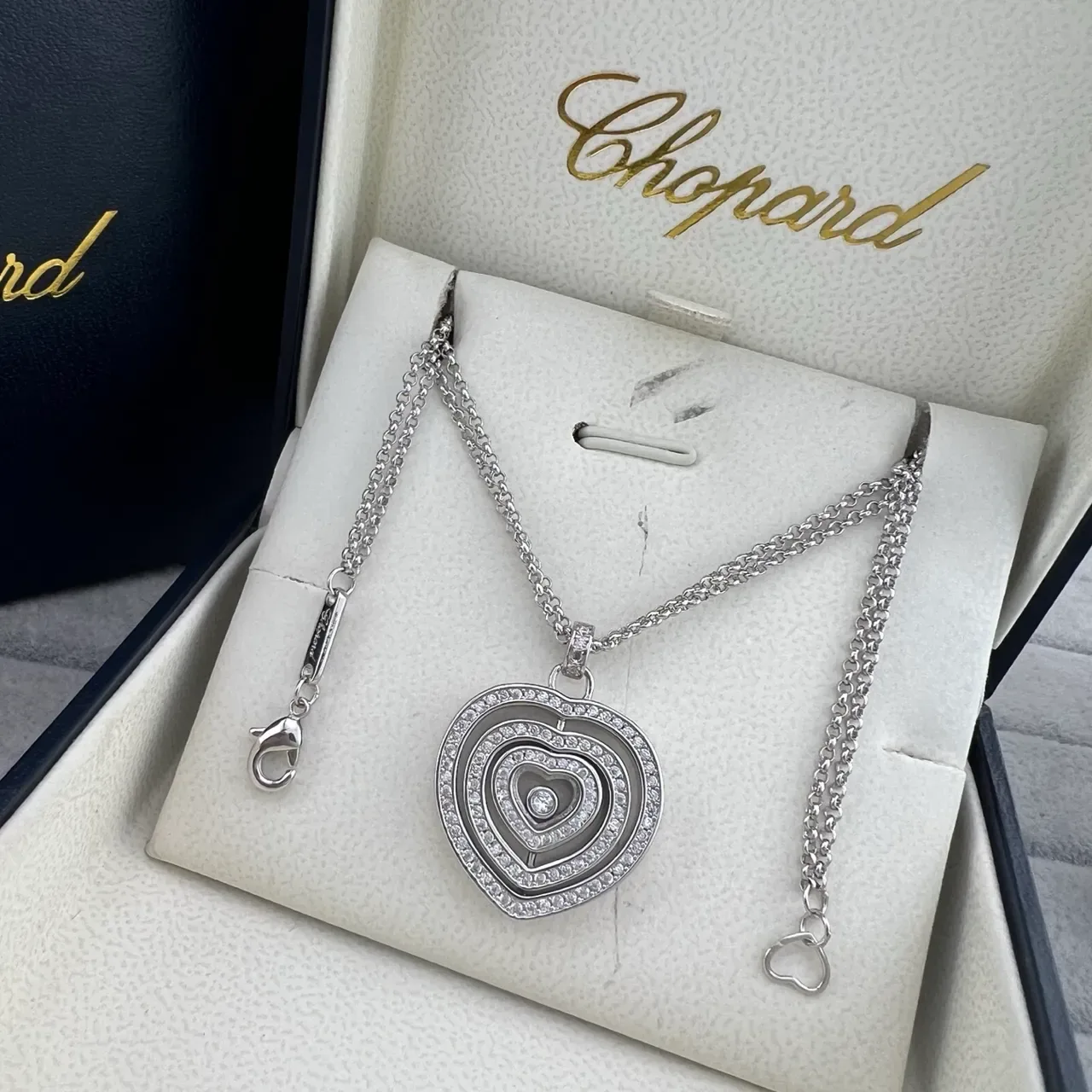 Chopard हैप्पी हार्ट्स রুপা সোনা কেন্দ্রিক হার্ট পেন্ডেন্ট পাভে-সেট ডায়মন্ড নেকলেস 4