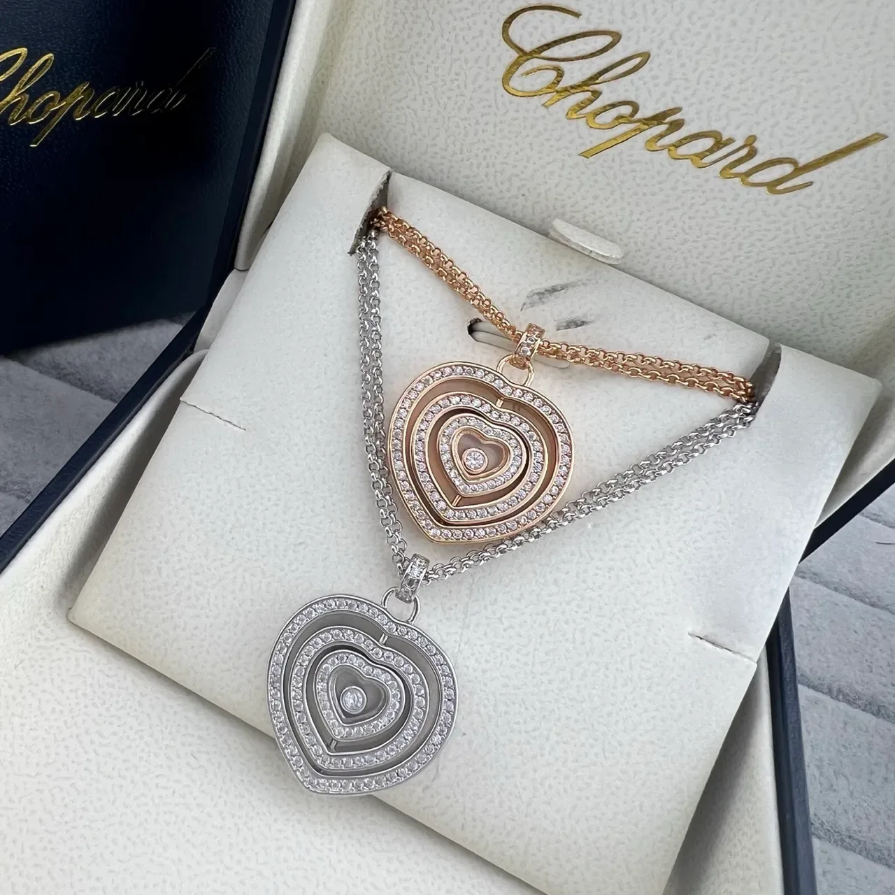 Chopard हैप्पी हार्ट्स রুপা সোনা কেন্দ্রিক হার্ট পেন্ডেন্ট পাভে-সেট ডায়মন্ড নেকলেস 6