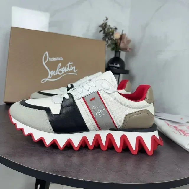 Christian Louboutin Blanc Rouge multiples panneaux partie supérieure semelle ondulée sneakers lifestyle 5