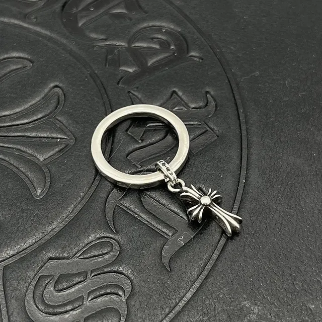 Chrome Hearts Anéis de Prata Gravados com Cruz e Floral 4