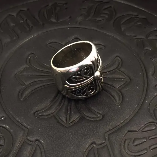 Chrome Hearts Anel Cruz Filigranado Prata Ornado Faixa Larga 7