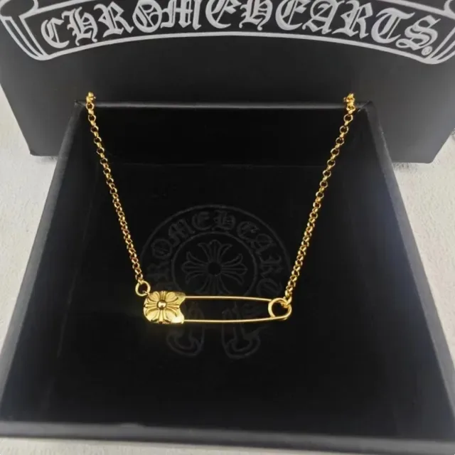 Chrome Hearts Colar com pingente de pin de segurança floral 6