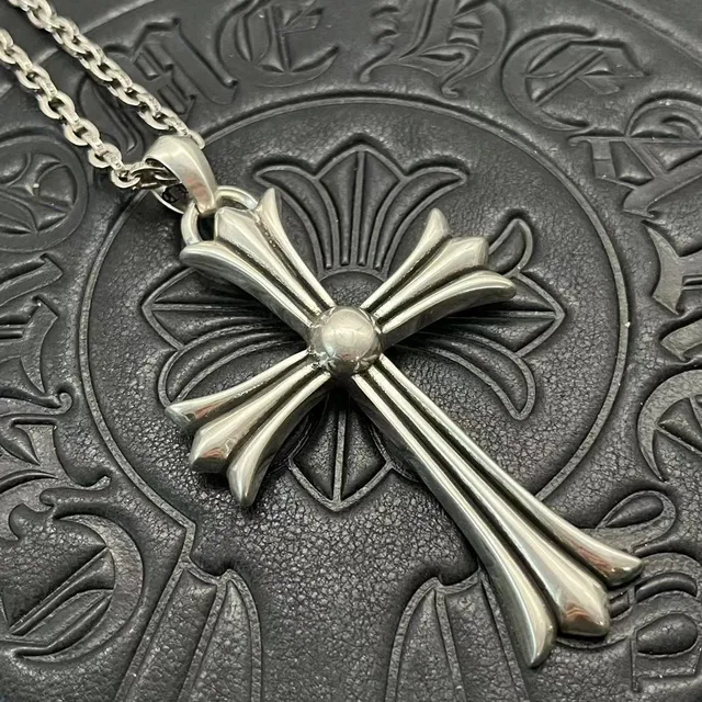 Chrome Hearts Fluted Cross Pendant Silver Necklace 7