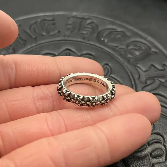Chrome Hearts Bague Argent Noir Motif Floral Bande Détails de Marguerite Surélevés 4