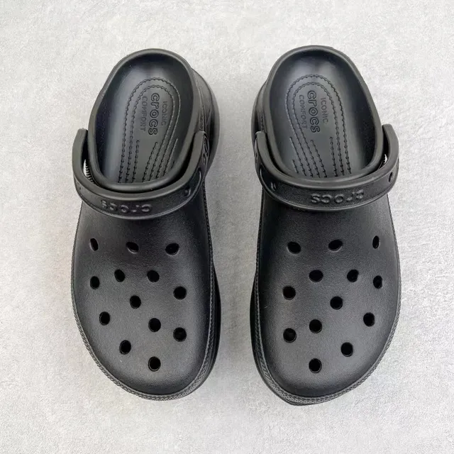 Crocs Echo Clog Black Oversized Platform Clog 9