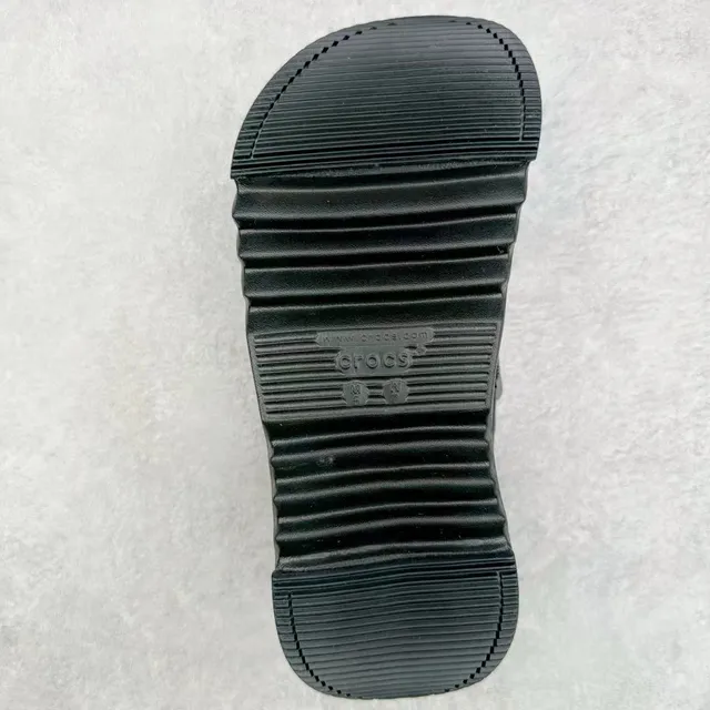 Crocs Echo Clog Black Platform Strap Clog 9