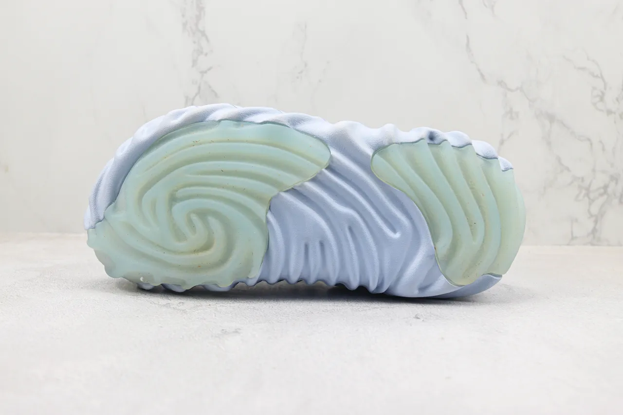 Crocs Echo Clog Light Blue Molded Foam Clog 8