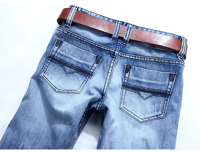 Diesel Jeans lavagem média desgastada perna reta 9